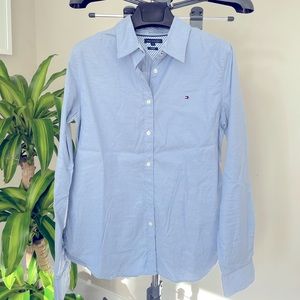 Light blue shirt